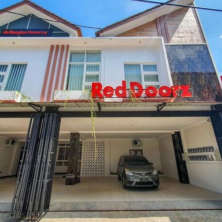 Reddoorz Syariah Near Solo Paragon Mall 2 Bonorejo Екстериор снимка