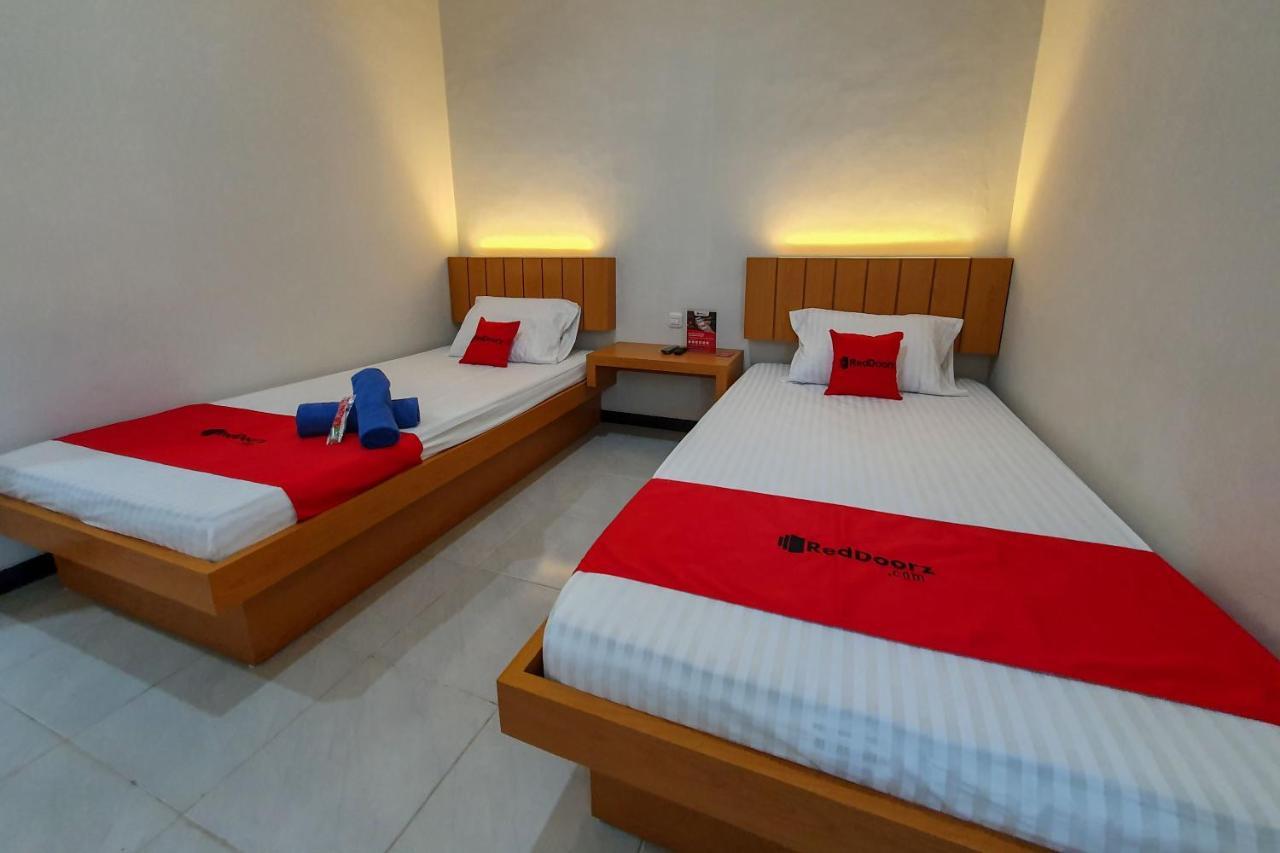 Reddoorz Syariah Near Solo Paragon Mall 2 Bonorejo Екстериор снимка