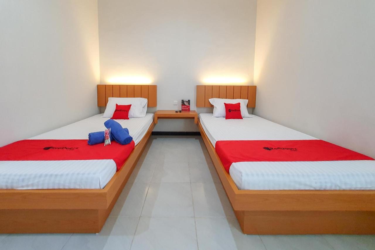 Reddoorz Syariah Near Solo Paragon Mall 2 Bonorejo Екстериор снимка