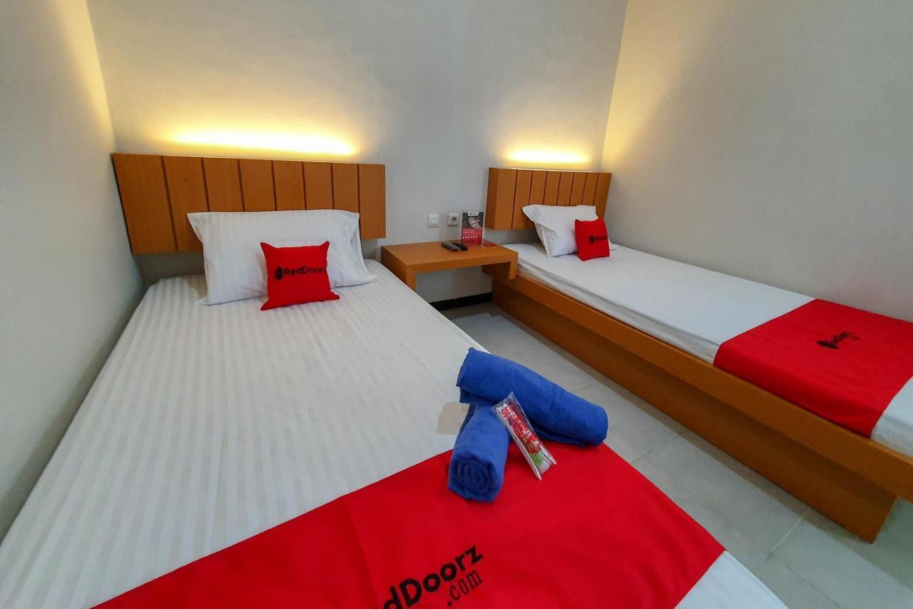 Reddoorz Syariah Near Solo Paragon Mall 2 Bonorejo Екстериор снимка