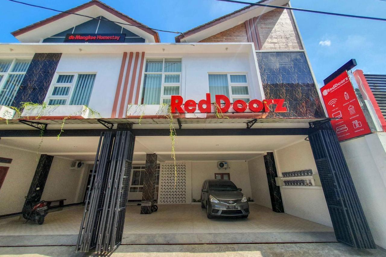 Reddoorz Syariah Near Solo Paragon Mall 2 Bonorejo Екстериор снимка