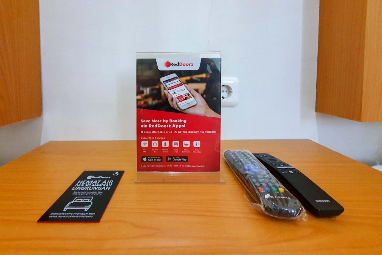 Reddoorz Syariah Near Solo Paragon Mall 2 Bonorejo Екстериор снимка