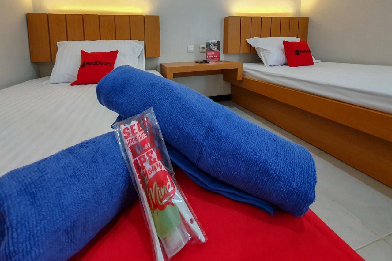 Reddoorz Syariah Near Solo Paragon Mall 2 Bonorejo Екстериор снимка