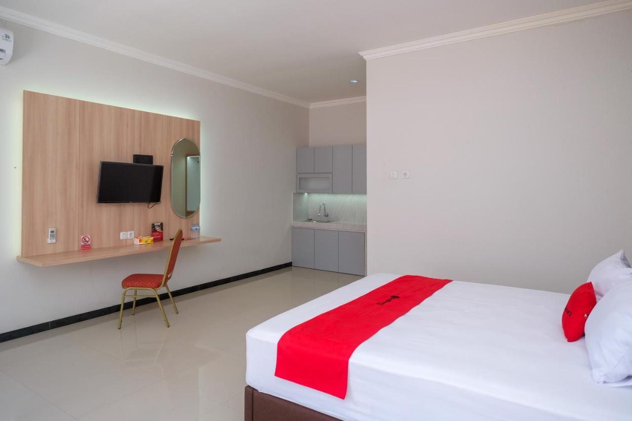 Reddoorz Syariah Near Solo Paragon Mall 2 Bonorejo Екстериор снимка