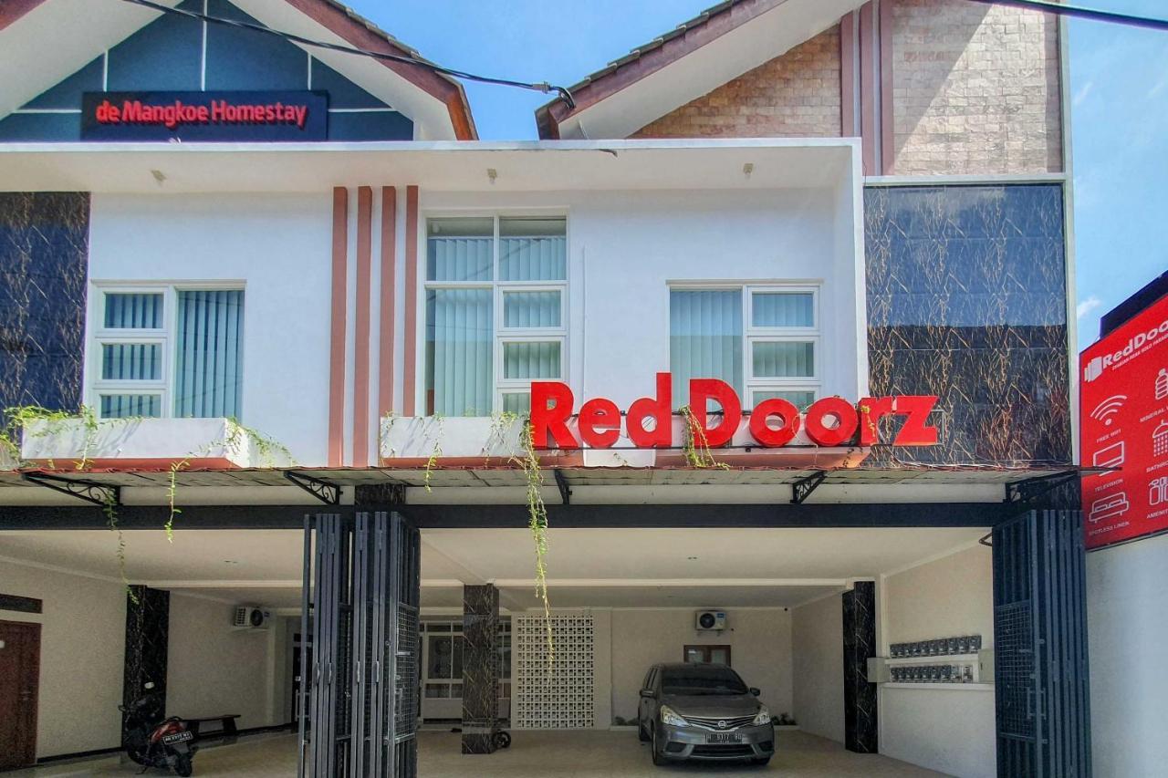 Reddoorz Syariah Near Solo Paragon Mall 2 Bonorejo Екстериор снимка