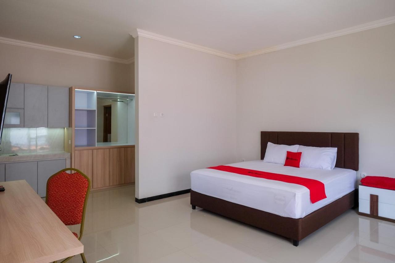 Reddoorz Syariah Near Solo Paragon Mall 2 Bonorejo Екстериор снимка