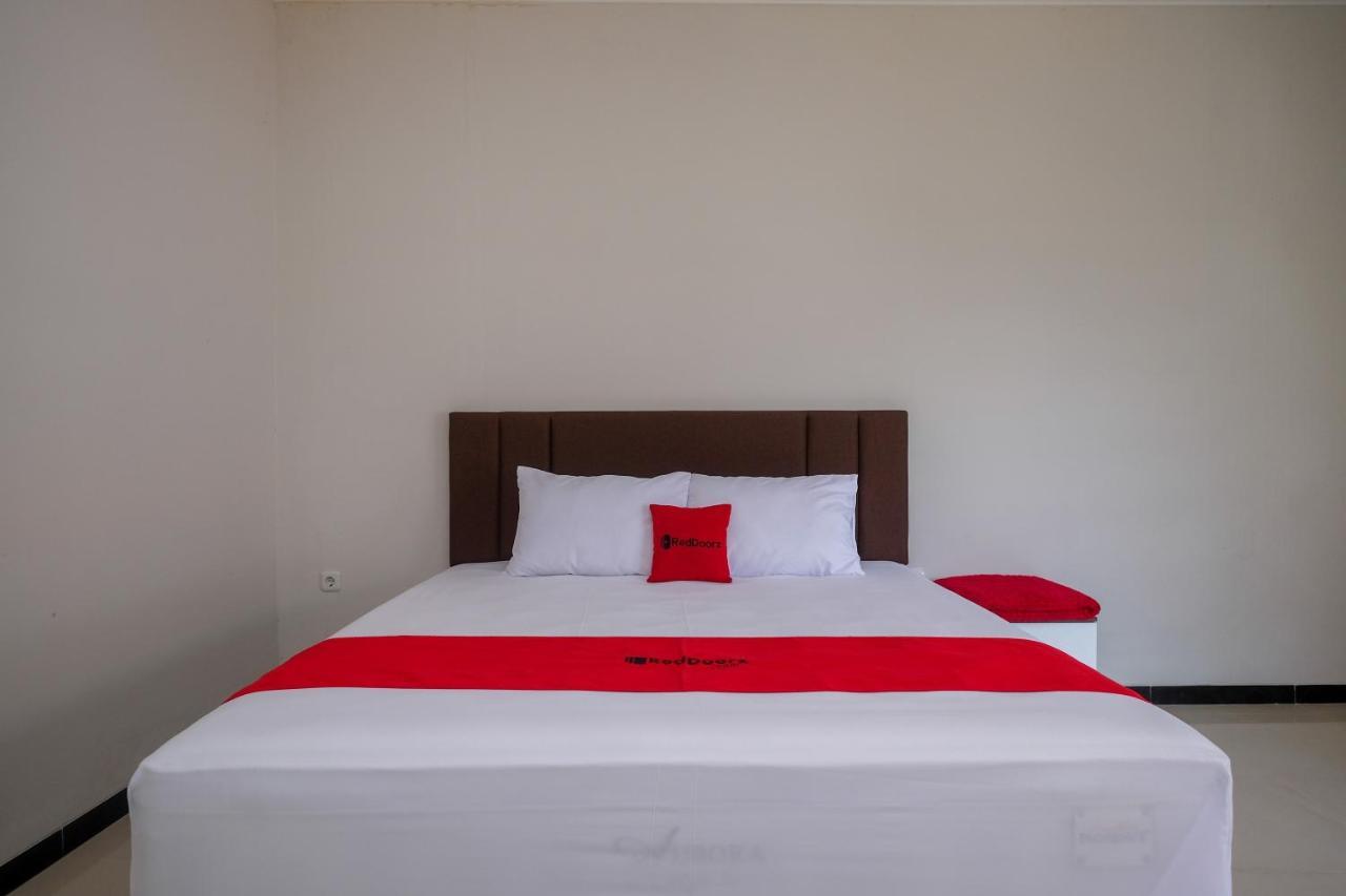 Reddoorz Syariah Near Solo Paragon Mall 2 Bonorejo Екстериор снимка